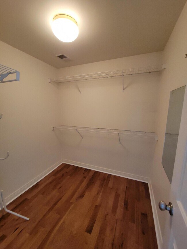 Building Photo - 2149 Palomar Trace Dr