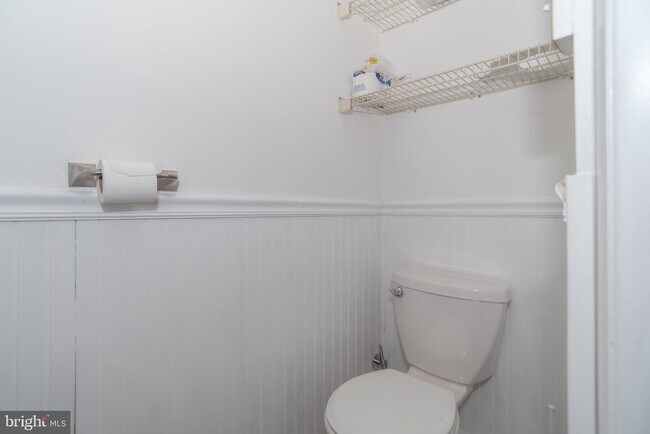 Building Photo - 346 Thornridge Dr