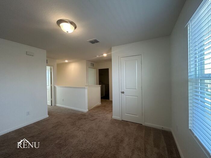 Building Photo - 5135 Firefly Hls