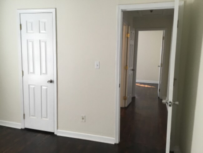 Building Photo - 109 V I P Rd