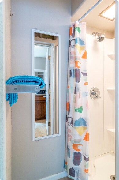 Building Photo - 1924 SE Harney St