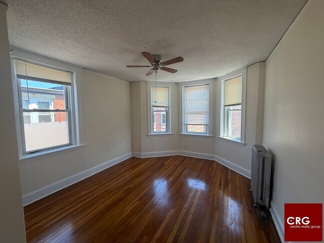 Building Photo - 5 Barrows St
