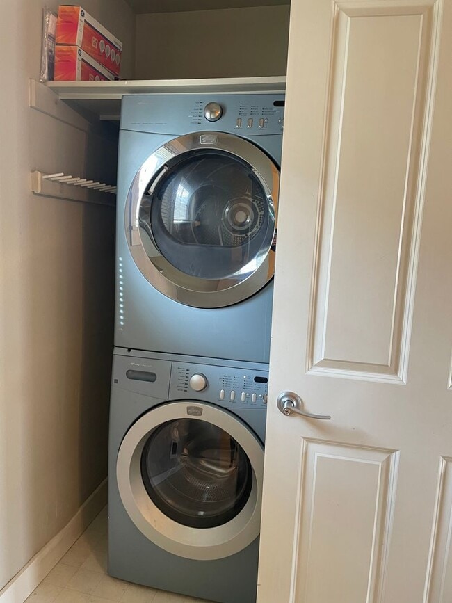 Building Photo - Your Cozy Corner in Fairview Village! ****ONE MONTH FREE IF MOVED IN BY 7/7***