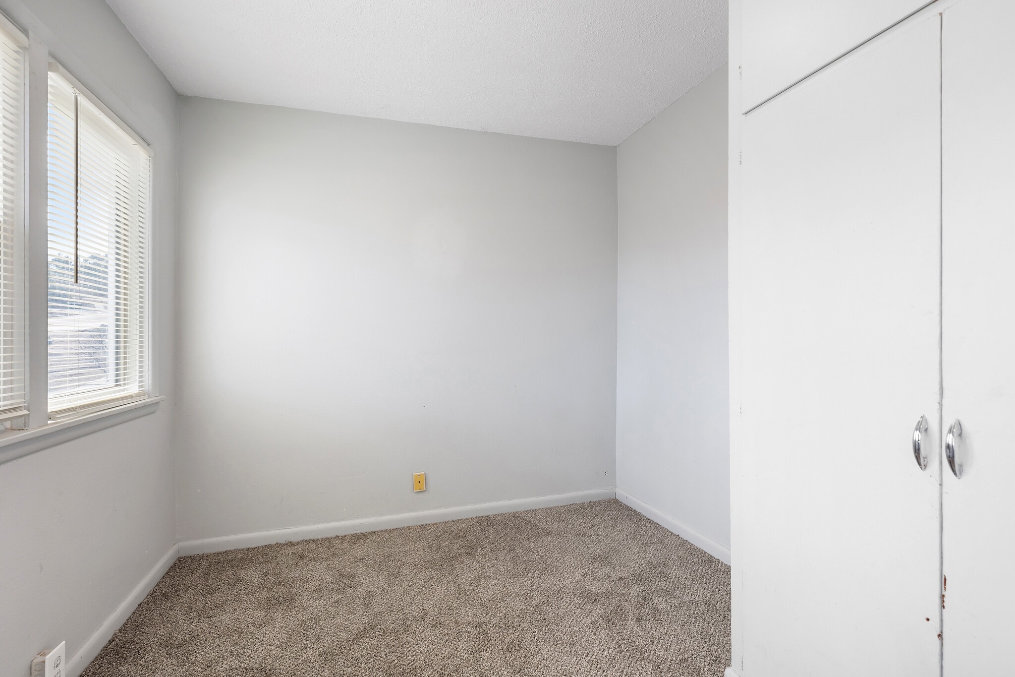 Building Photo - 711 East Blvd