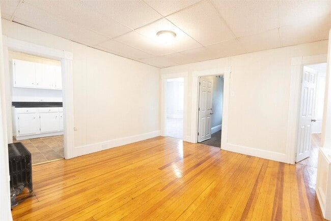 Building Photo - 470 Spruce St