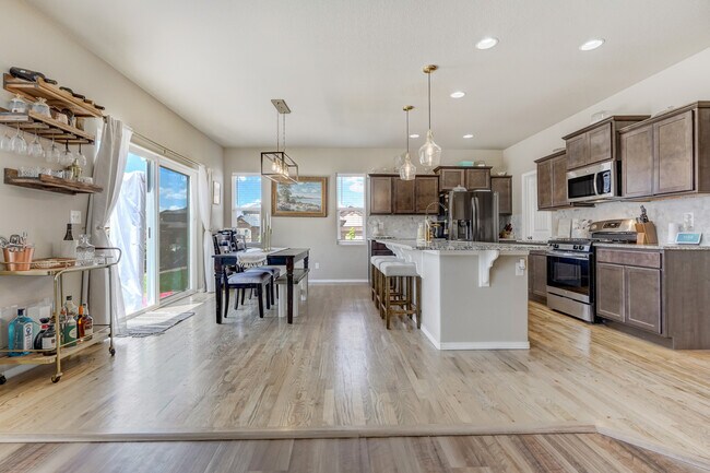Building Photo - 7143 Jagged Rock Cir