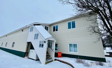 Building Photo - 8209 Clyde Rd