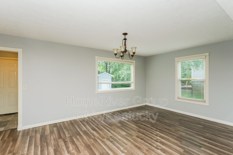 Building Photo - 8067 Buckland Dr