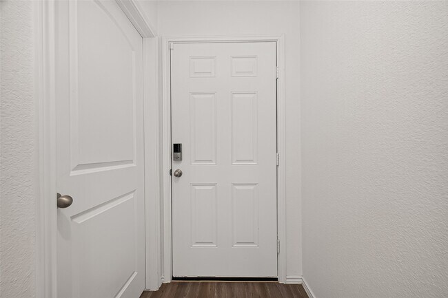 Building Photo - 24410 Oriole Summit Dr
