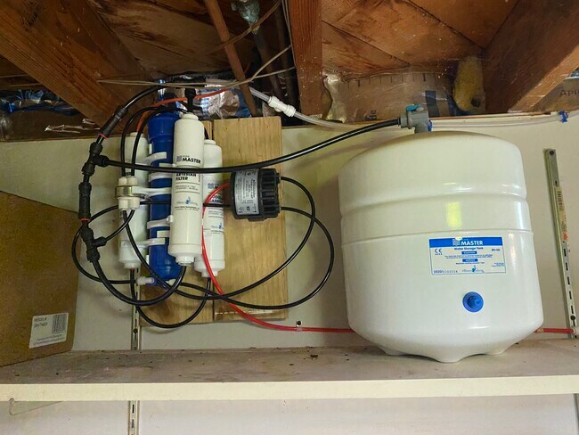 Reverse osmosis system - 5065 Tubbs Rd