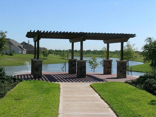 Building Photo - 20931 Flower Croft Ct