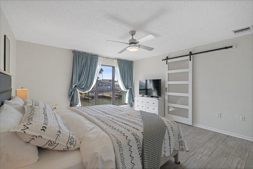 Building Photo - 1 Windrush Blvd