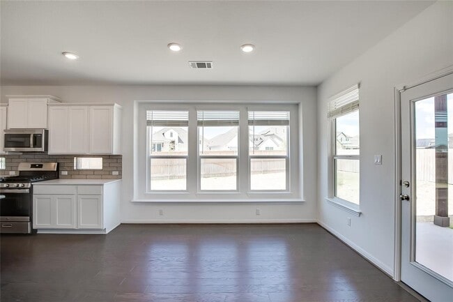 Building Photo - 220 Berean Ln