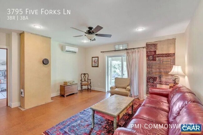 Building Photo - 3795 Five Forks Ln