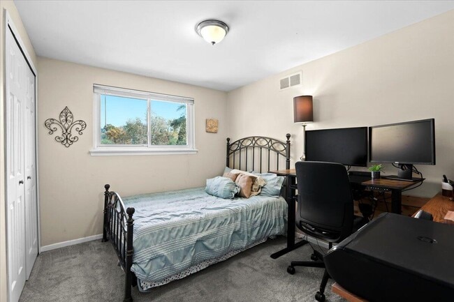 Building Photo - 29945 Everett St