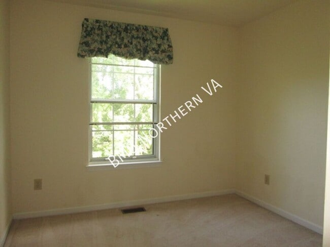 Building Photo - 21108 Twinridge Square