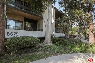 Building Photo - 8675 Falmouth Ave