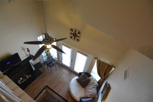 Building Photo - 3404 American Dr