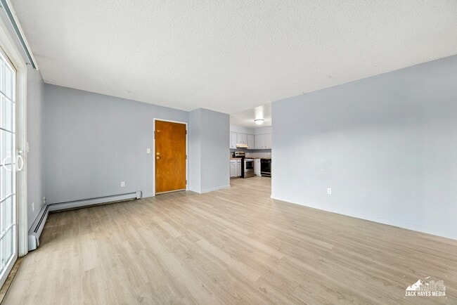 Building Photo - 19033 Whirlaway Rd