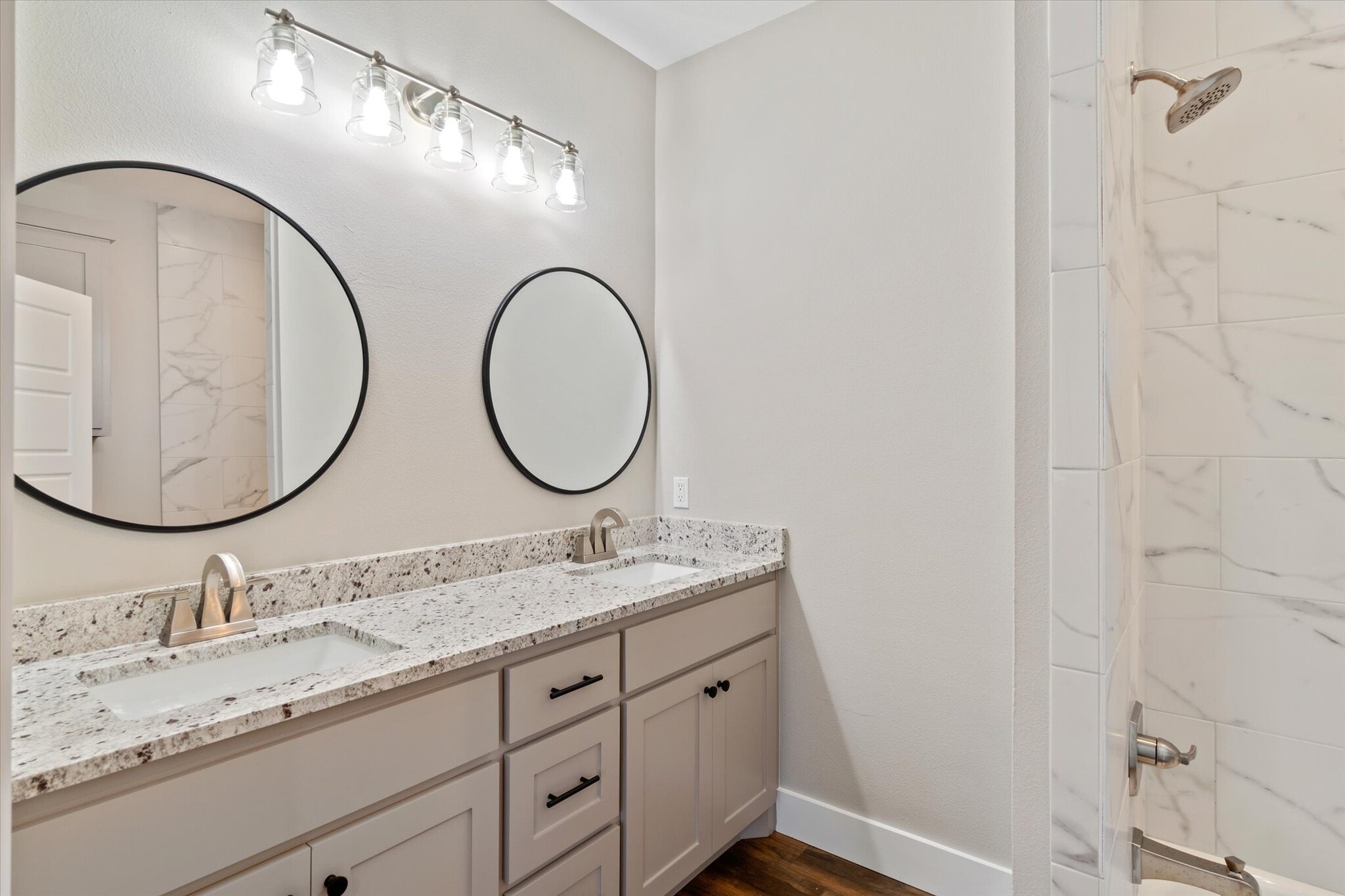 primary bath - 27648 State Highway 64