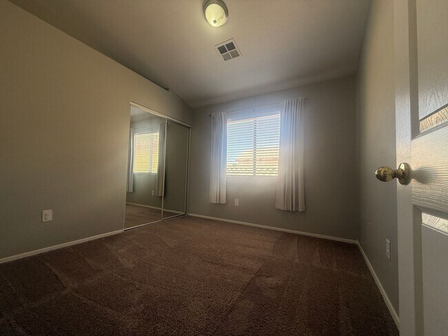 Building Photo - 2110 E Saltsage Dr