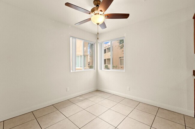 Building Photo - Spacious Ground-Level 2-Bedroom Condo Near...