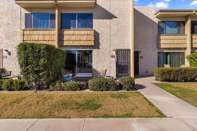 Building Photo - 4620 N 68th St