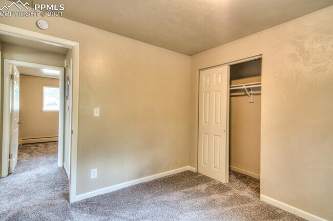 Building Photo - 1197 Cree Fourplex