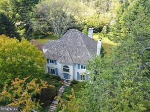 Building Photo - 1103 Clover Hill Dr