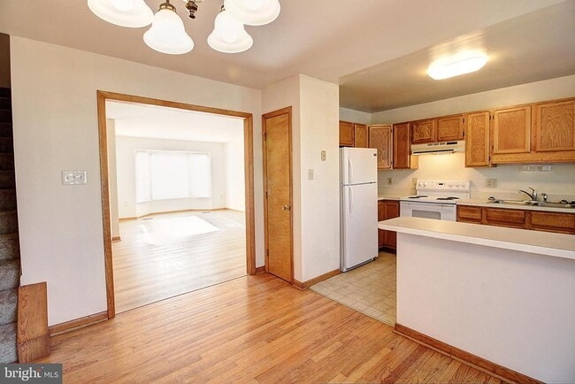 Building Photo - 427 Carrollton Dr