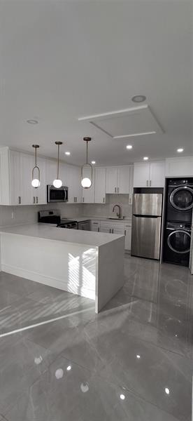 Building Photo - 1534 Van Buren St