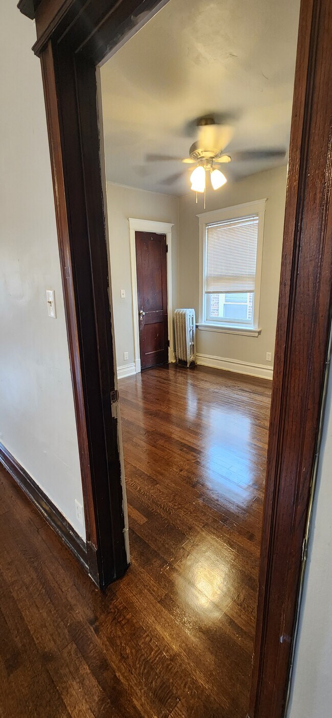 Building Photo - 7930 S Princeton Ave