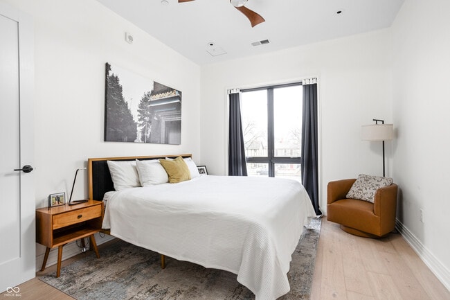 Building Photo - 877 N East St