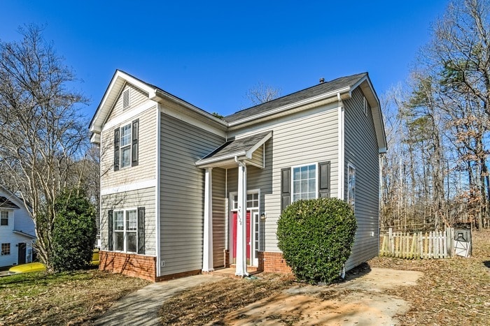 Building Photo - 1928 Bromwich Rd