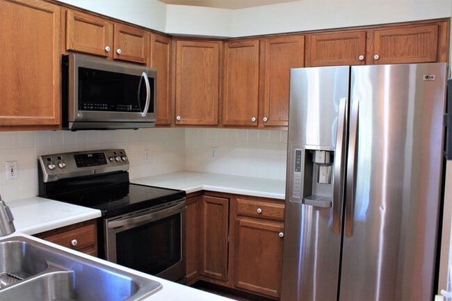 Building Photo - 6990 Los Reyes Cir