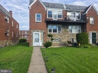 Building Photo - 934 Durard St