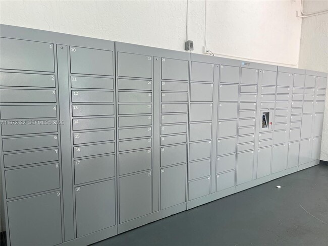 Building Photo - 770 Claughton Island Dr