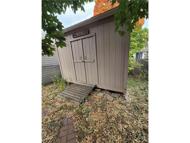 Building Photo - 3209 Welcome Ave N