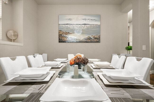 Building Photo - Fully Furnished Home in South Grand Prairi...