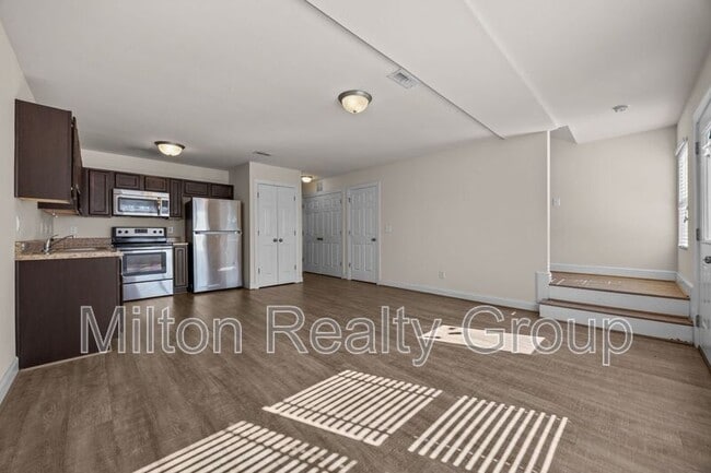 Building Photo - 91 River Stancil Dr