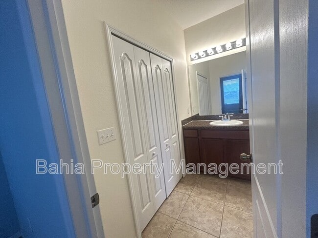 Building Photo - 10702 Burning Bush Terrace