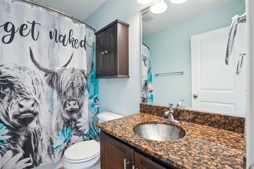 Building Photo - 2102 High St