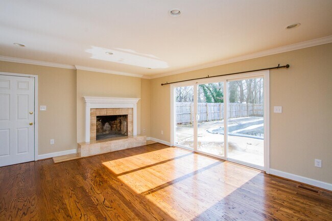 Building Photo - 13308 Fort Washington Rd