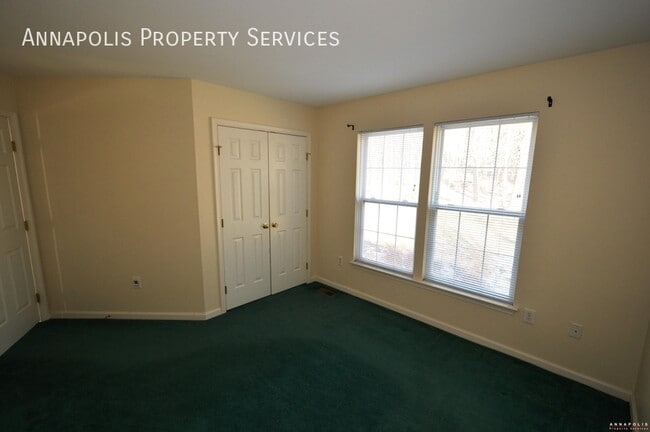 Building Photo - 7 Woodbent Dr