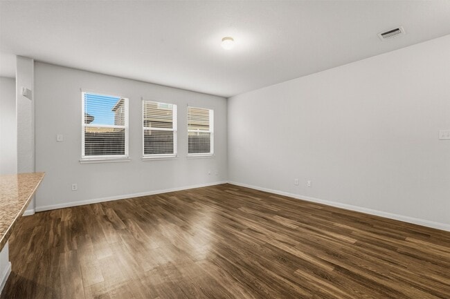 Building Photo - 5758 Manning Crk Trl