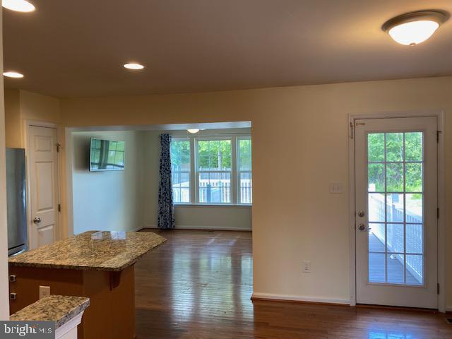 Building Photo - 145 Sandpiper Ct