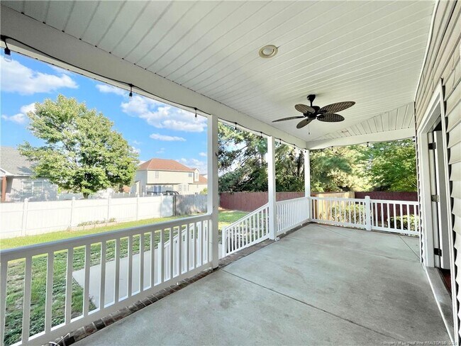 Building Photo - 108 Canyon Ct