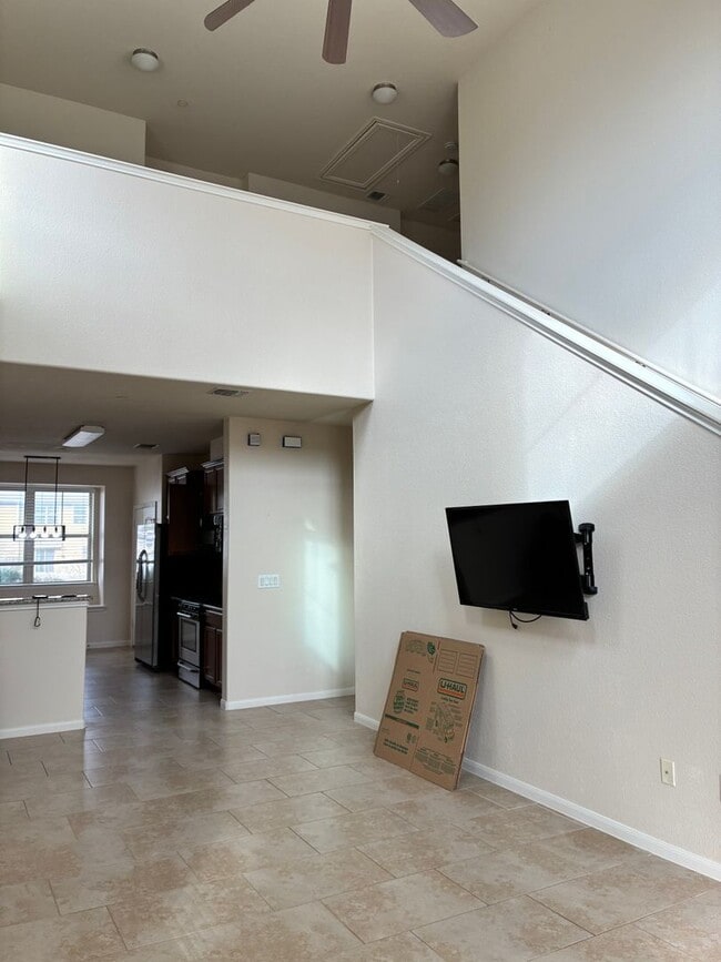 Building Photo - Bright 3BR 3BA Home w/ Community Pool & Dog Park • Fenced Backyard • Attached Garage in Round Rock