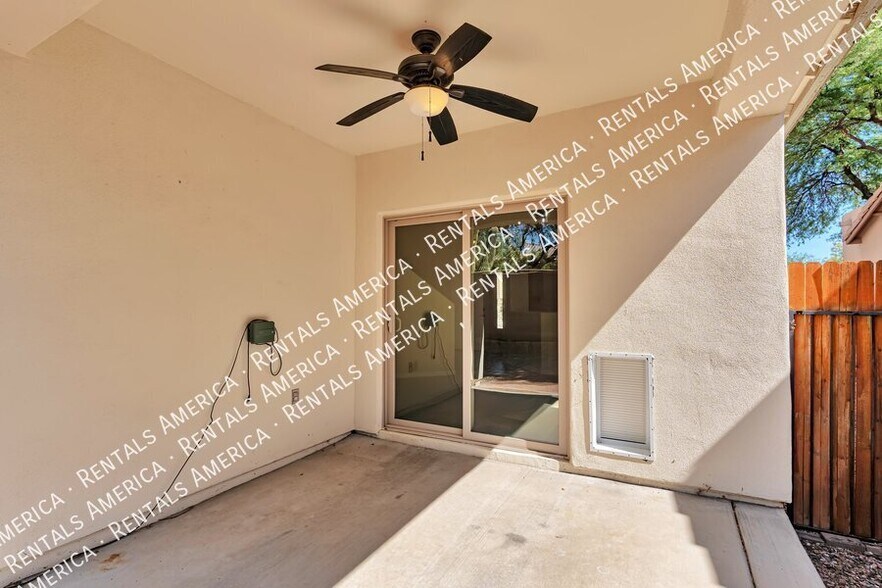 Building Photo - 50 E Camino Limon Verde