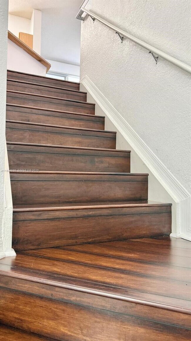 Building Photo - 11032 Legacy Dr